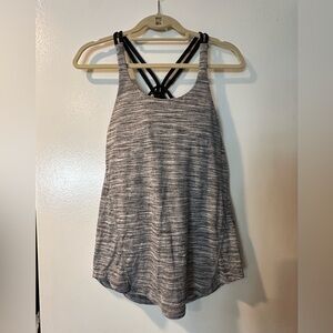 Lululemon Wild 2 in 1 Tank women’s size 4